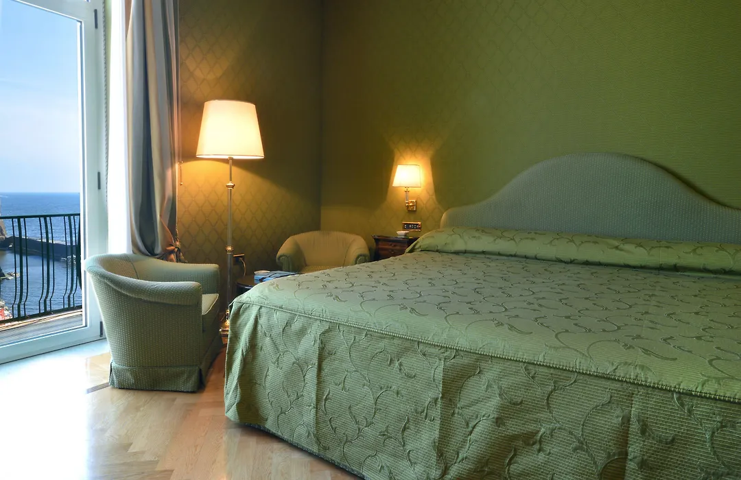 Grand Hotel Vesuvio-1