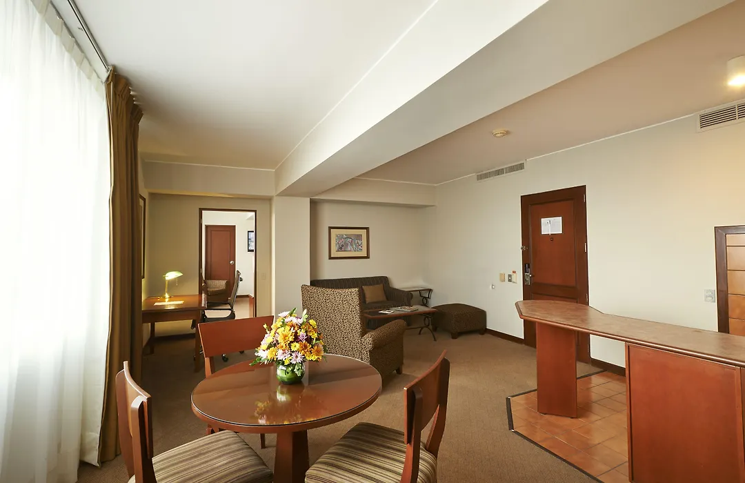 Sol De Oro Hotel & Suites-1