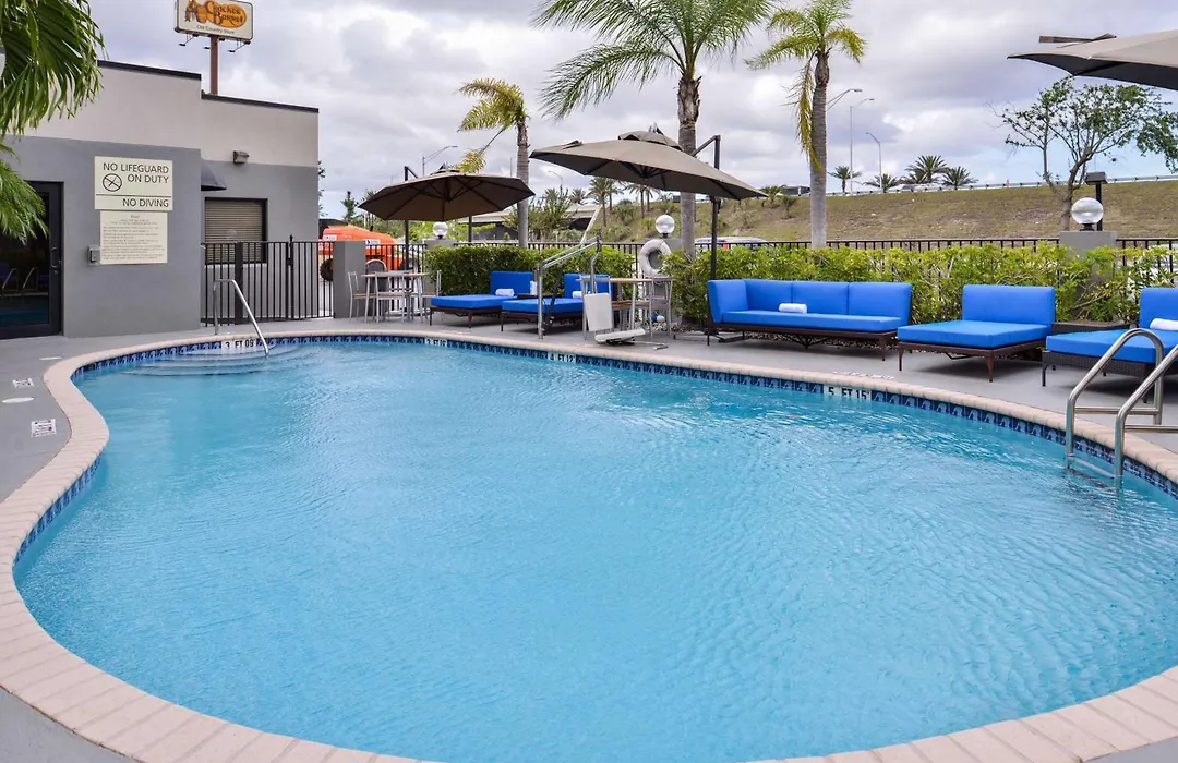 Hampton Inn Vero Beach Outlets-1