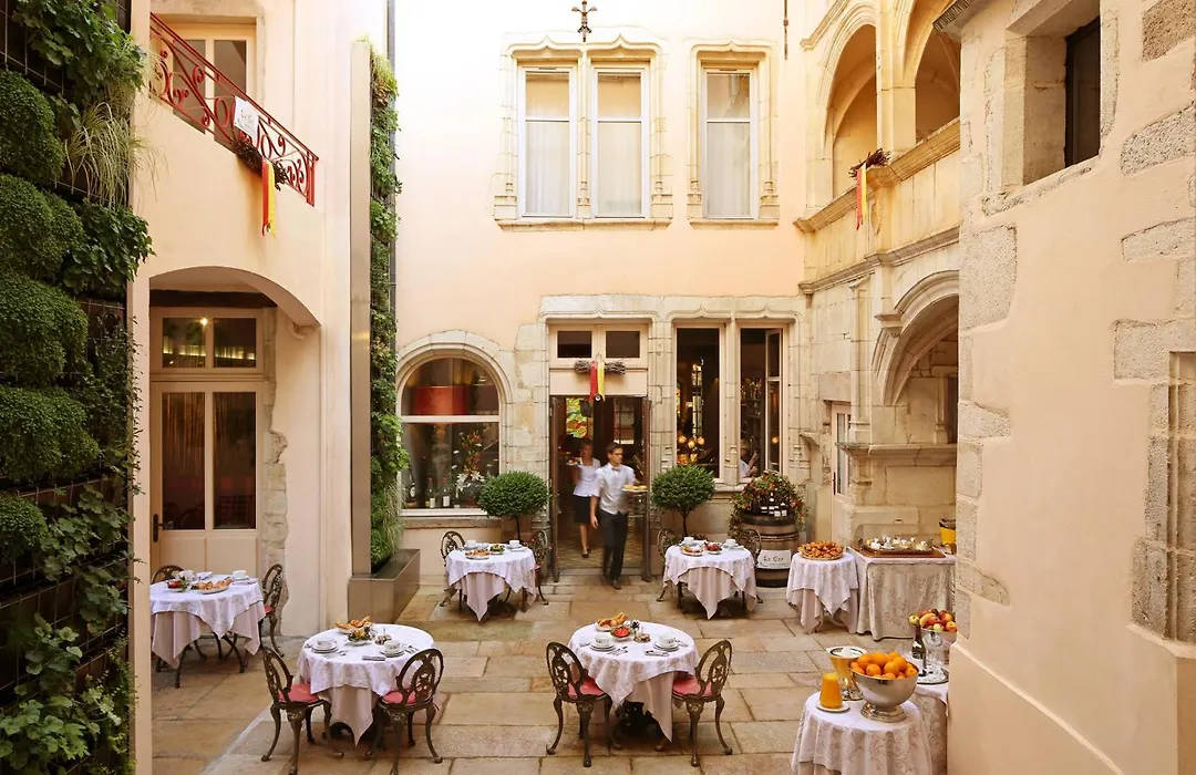 Hotel Le Cep & Spa-1