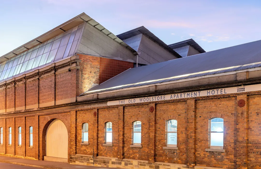 The Old Woolstore Apartment Hotel-1