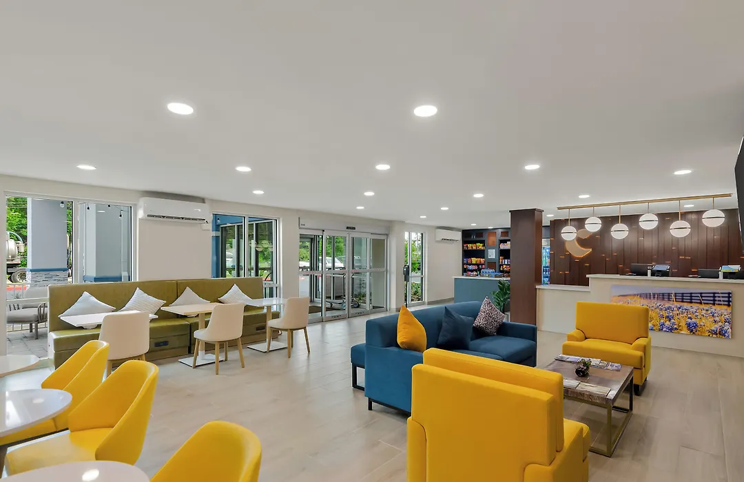 Comfort Inn Conroe-1