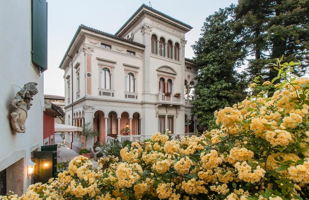 Villa Abbazia Relais & Chateaux-1