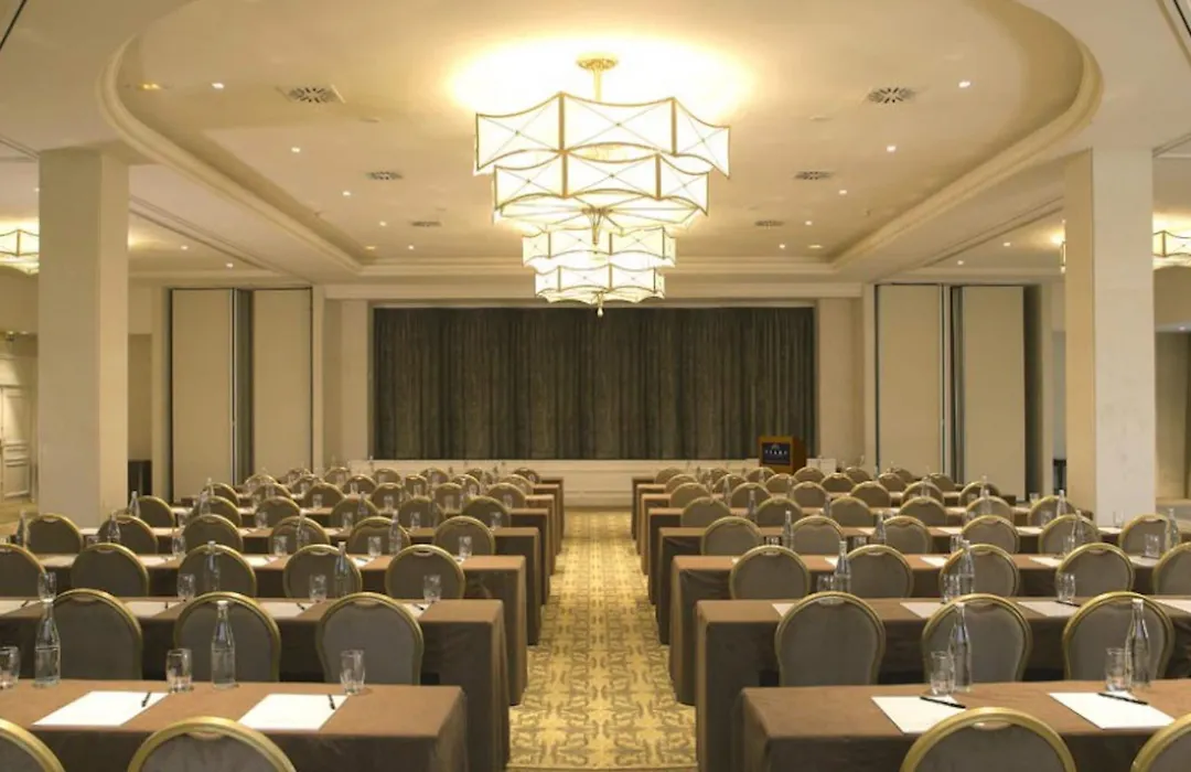 Intercontinental Hotels Chantilly Chateau Mont Royal By Ihg-1
