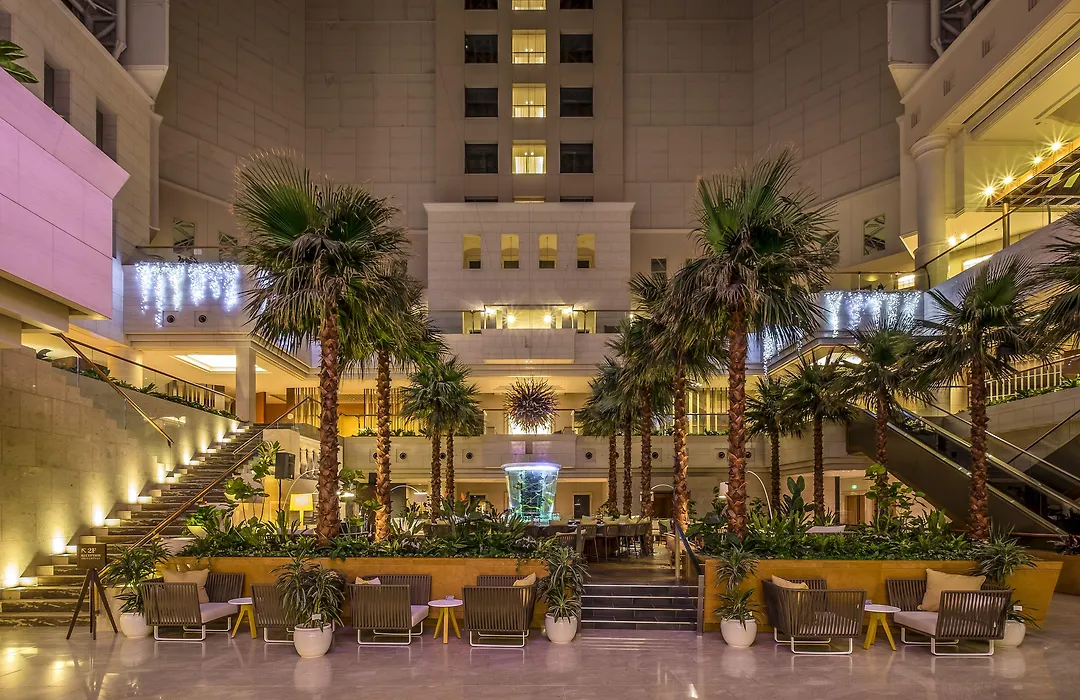 Phoenix Seagaia Ocean Tower-1