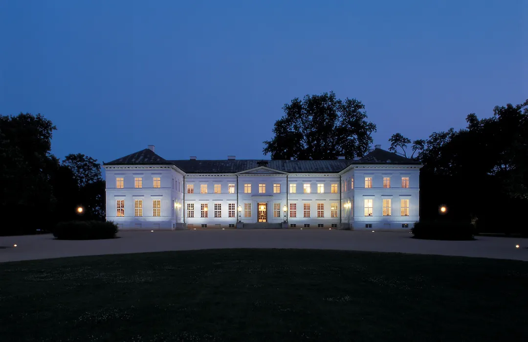 Hotel Schloss Neuhardenberg-1