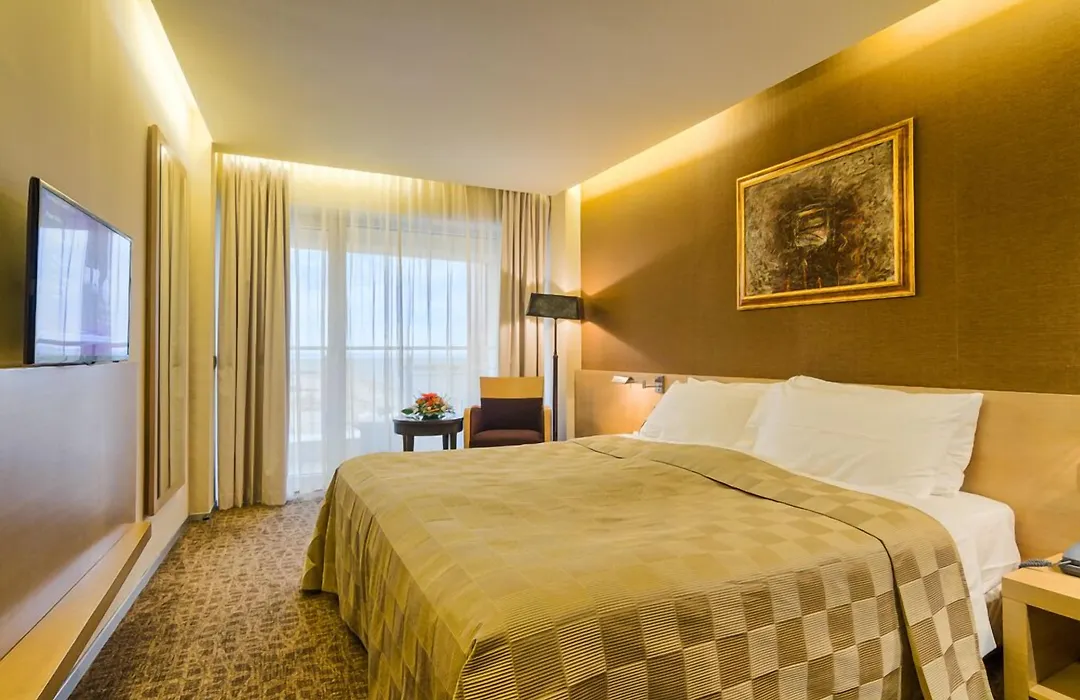 Vega Hotel-1