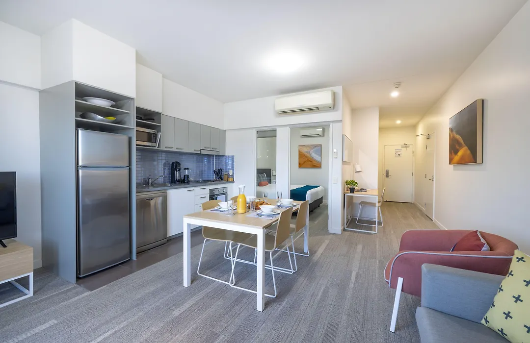 Mainstay Suites Mackay-1
