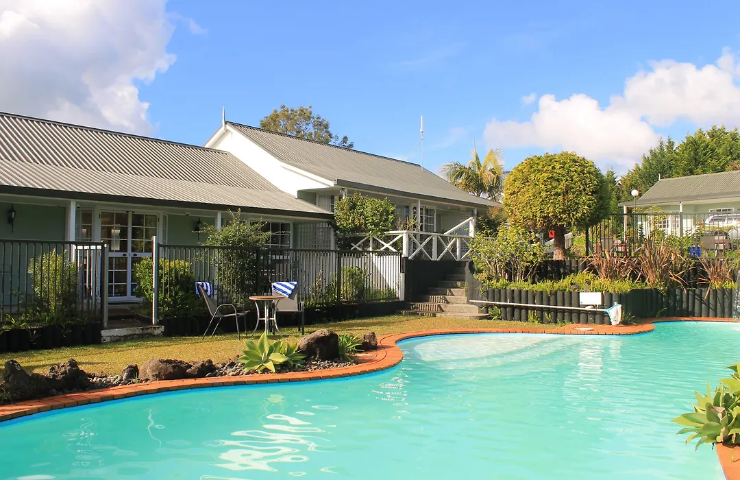 Ash Grove Boutique Motel-1