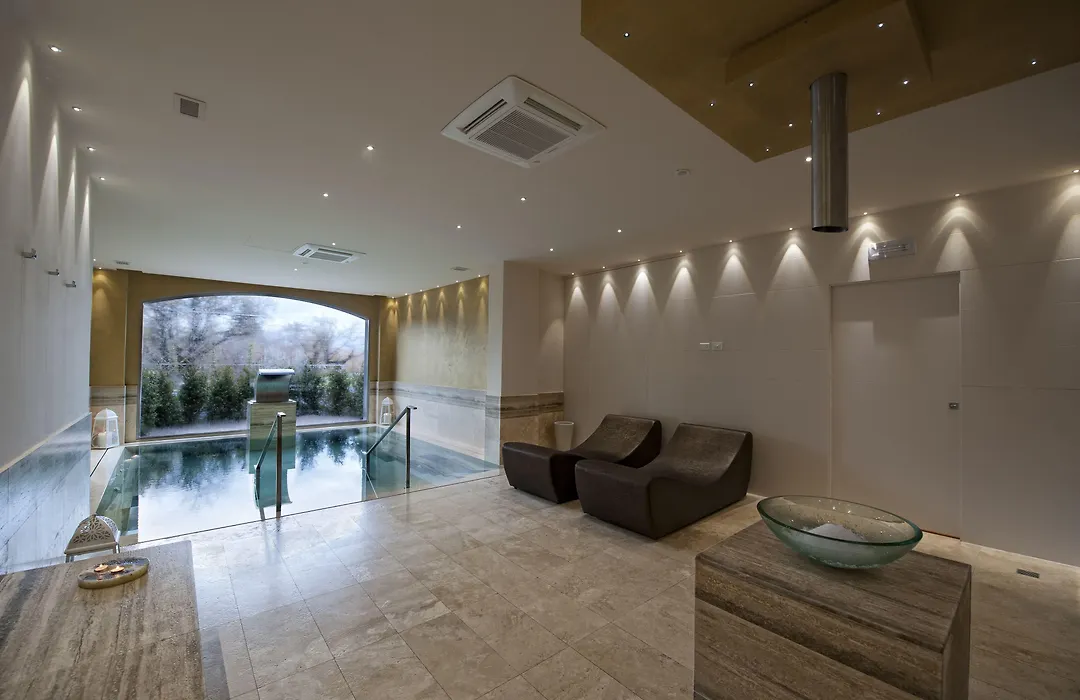 Villa Neri Resort & Spa-1