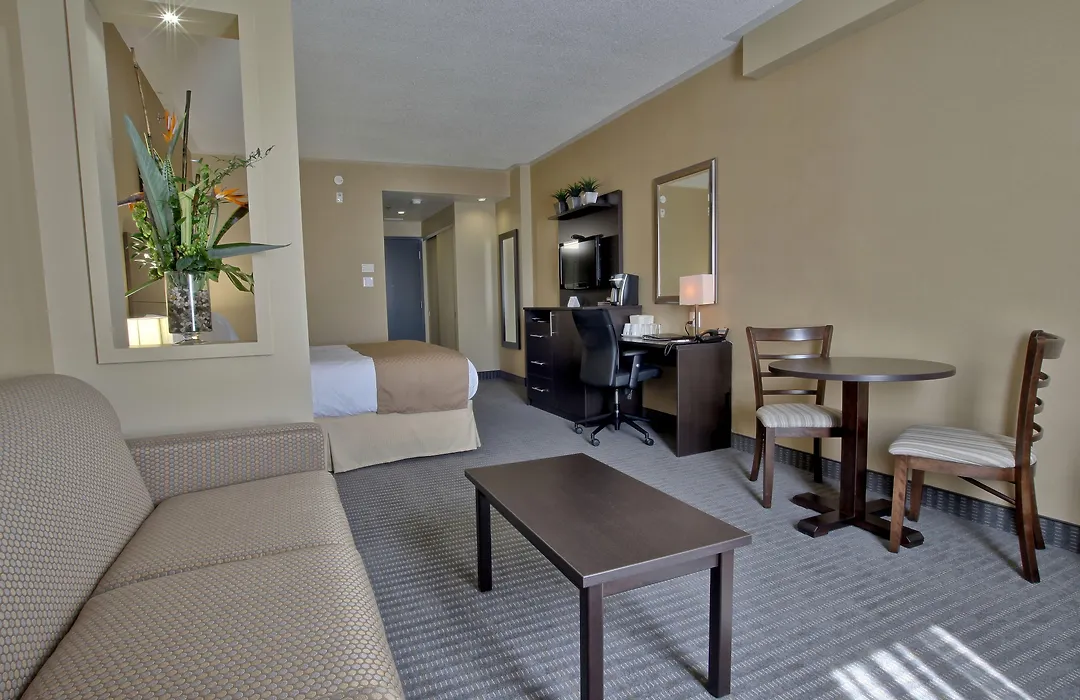 Quality Inn & Suites Victoriaville-1