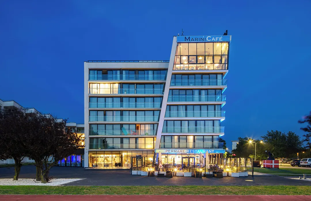Marine Hotel By Zdrojowa-1
