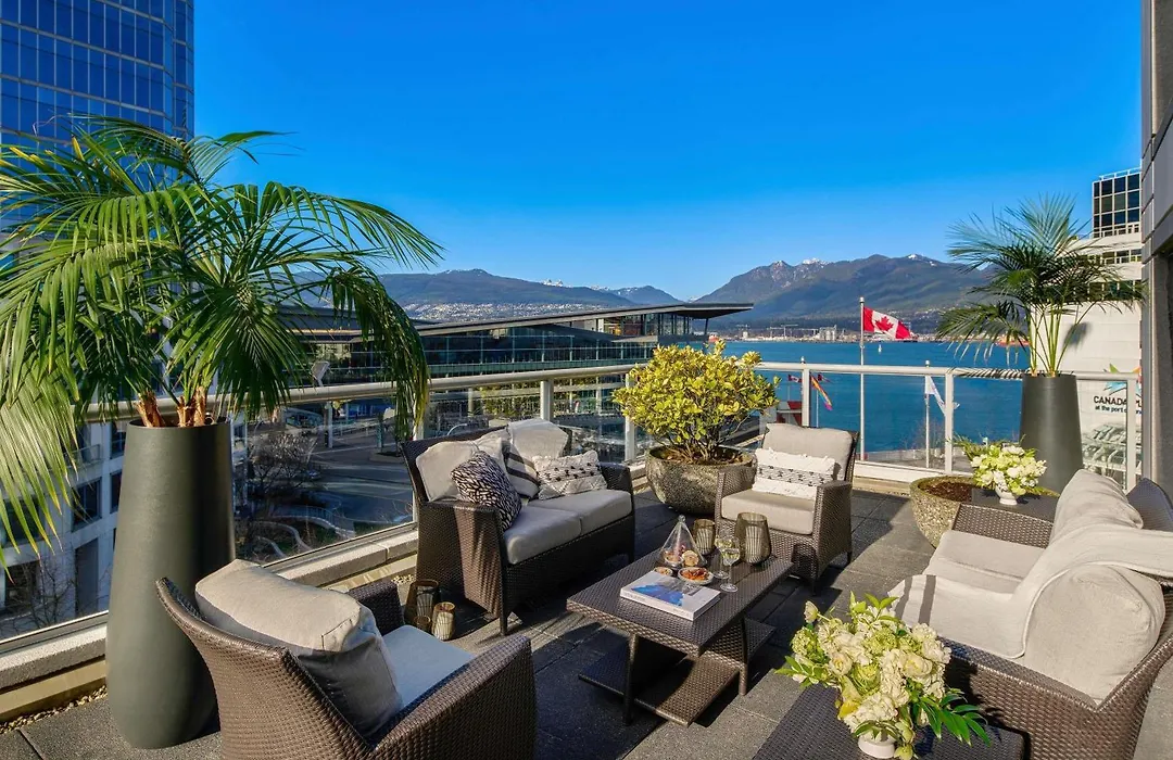 Fairmont Waterfront-1