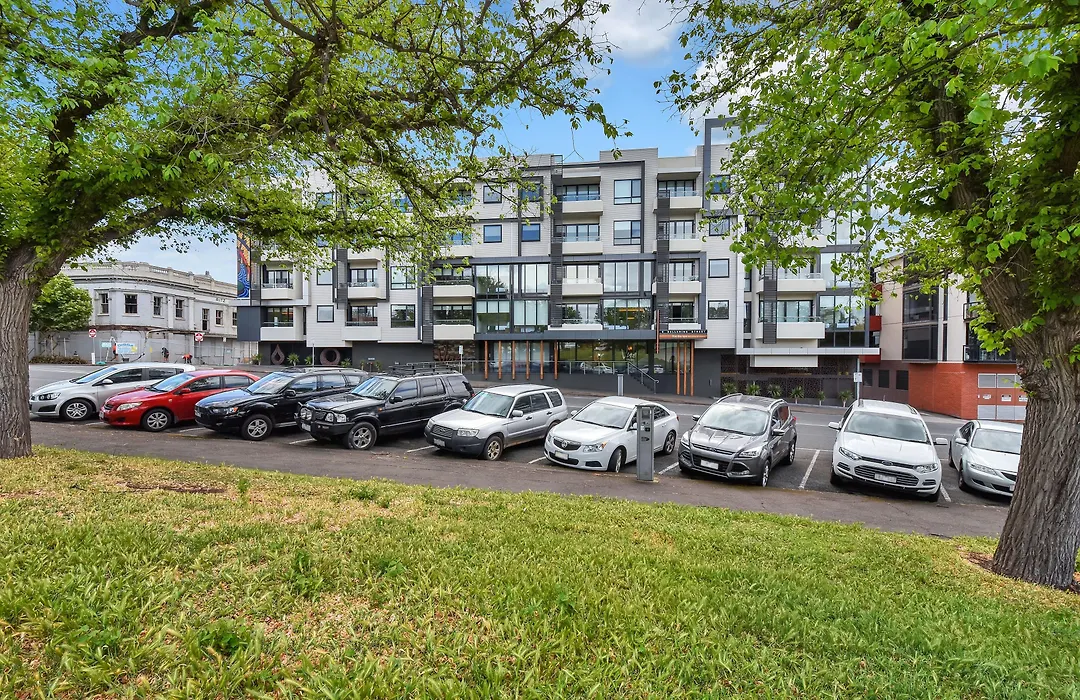 Oaks Vue Suites Geelong-1