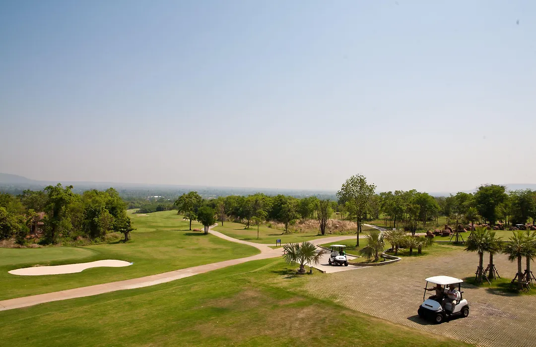 Mountain Creek Golf Resort & Residences-1