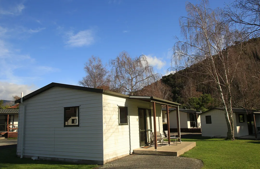 Picton Top 10 Holiday Park-1