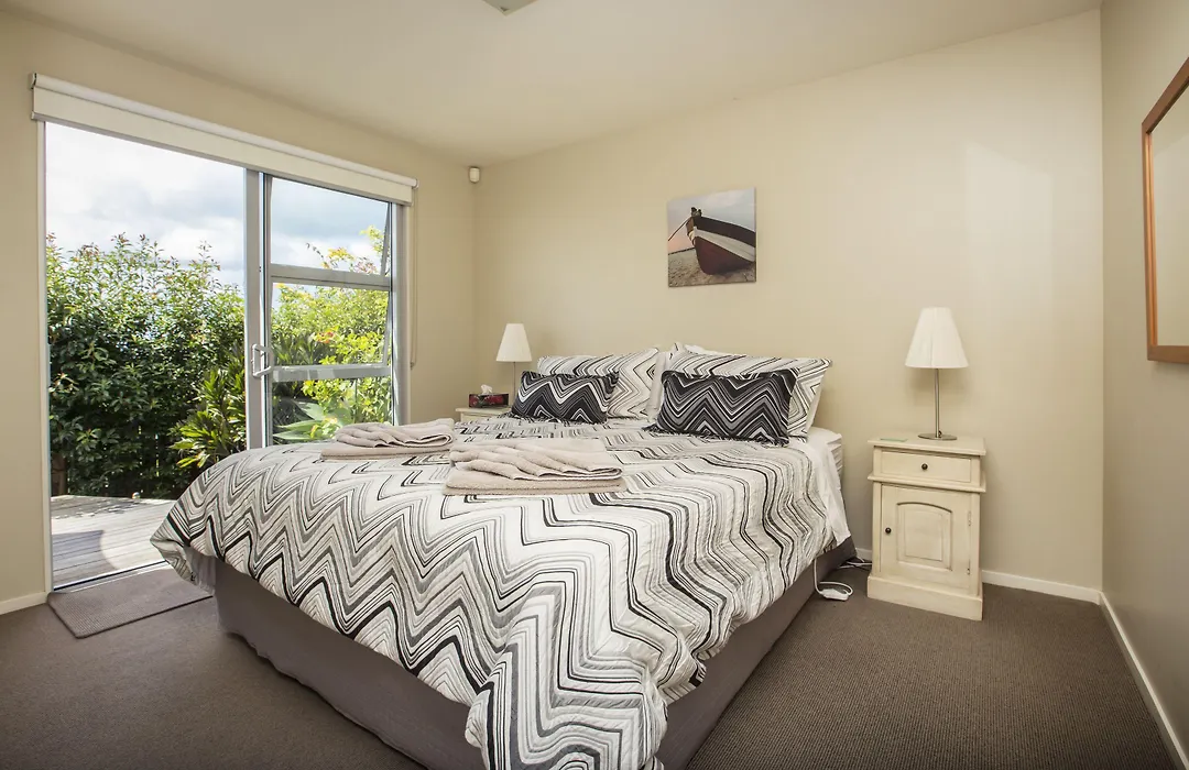 Tahi Lodge - Matakana Coast-1