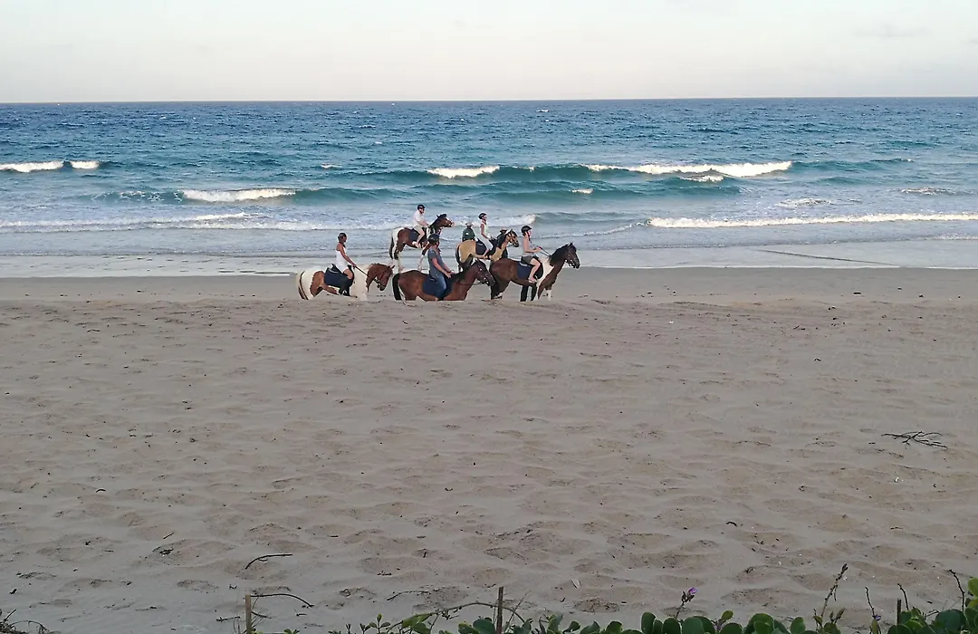 Mequfi Beach Resort-1