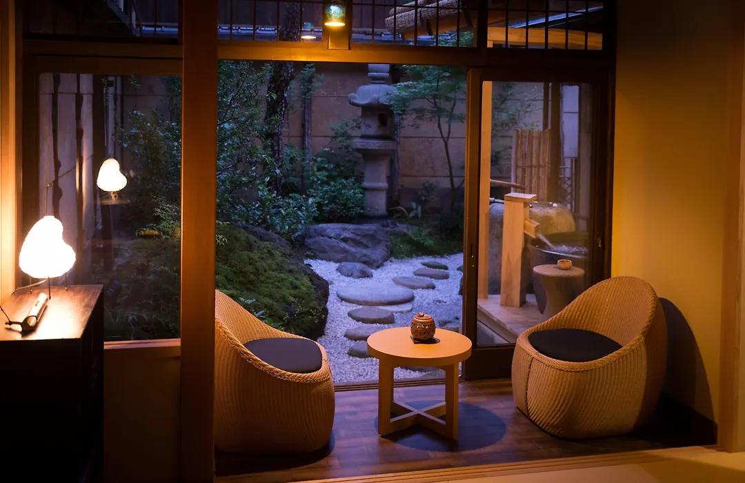 Nazuna Kyoto Nijo-Jo-1
