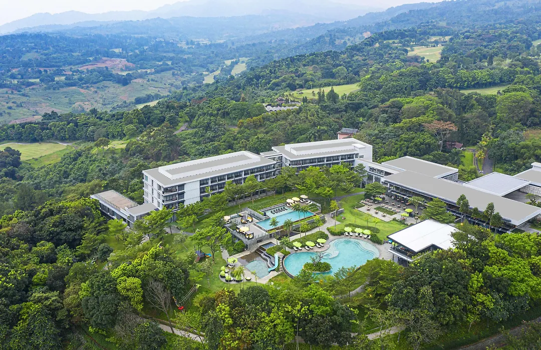 Royal Tulip Gunung Geulis Resort&Golf-1
