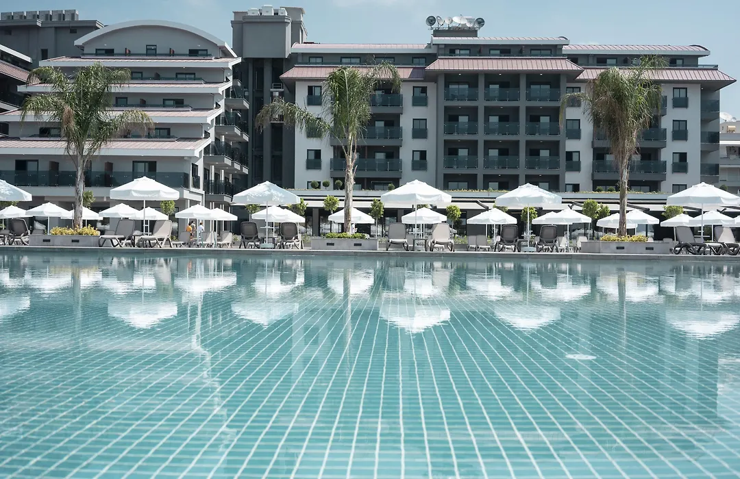 Green Garden Resort & Spa Hotel-1