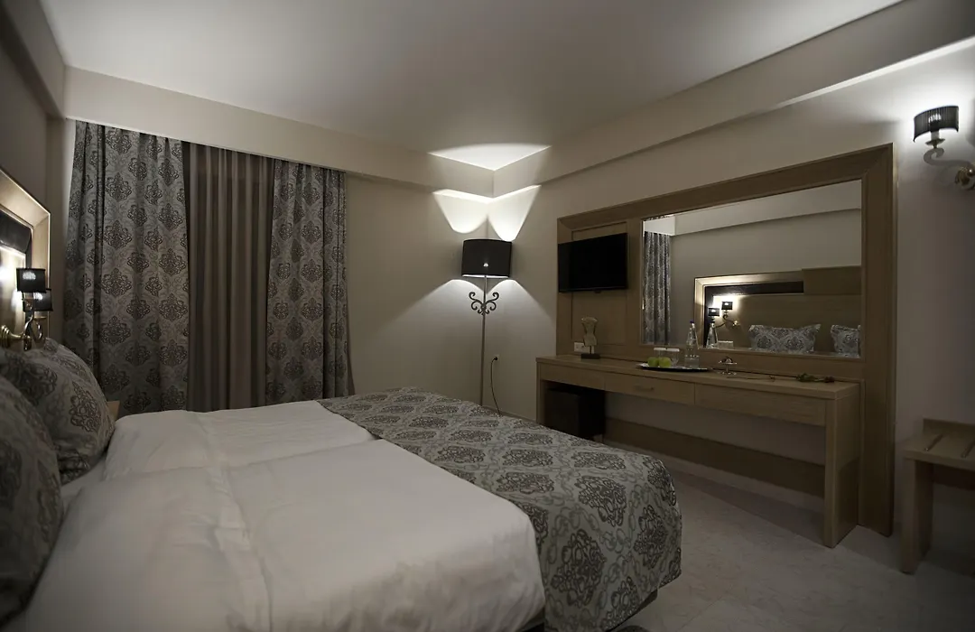 Grand Meteora Hotel-1