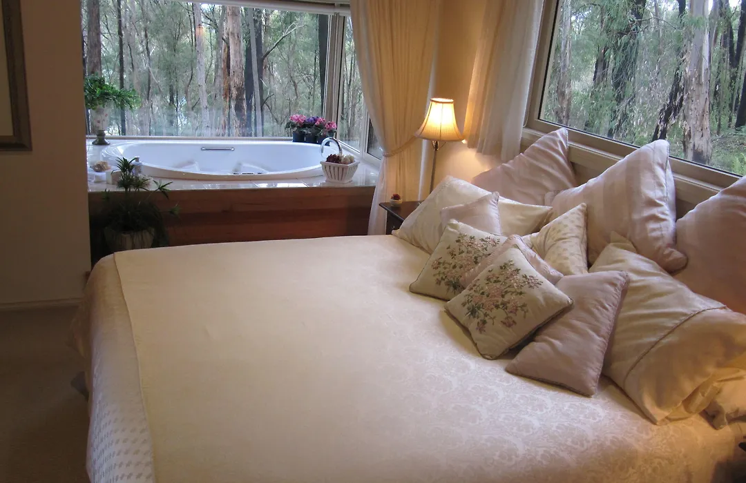 Myers Creek Cascades Luxury Cottages-1