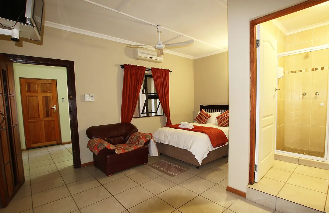 Kuruman Inn-1