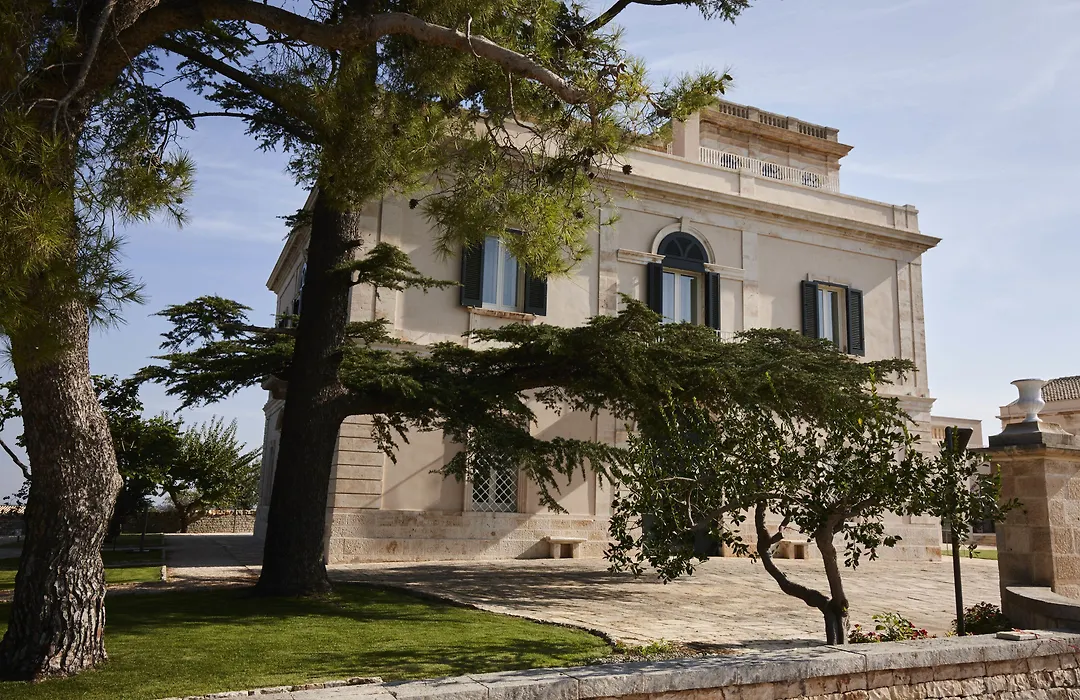 Villa Torre Bianca By Emily Hotels-1