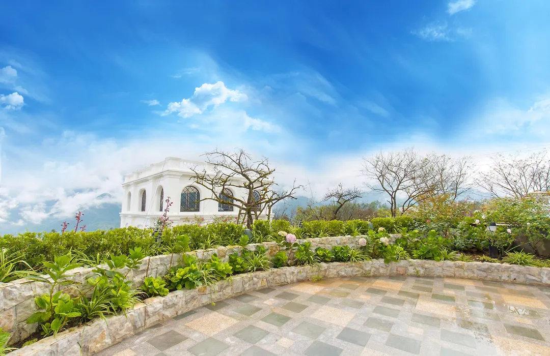 Silk Path Grand Sapa Resort & Spa-1