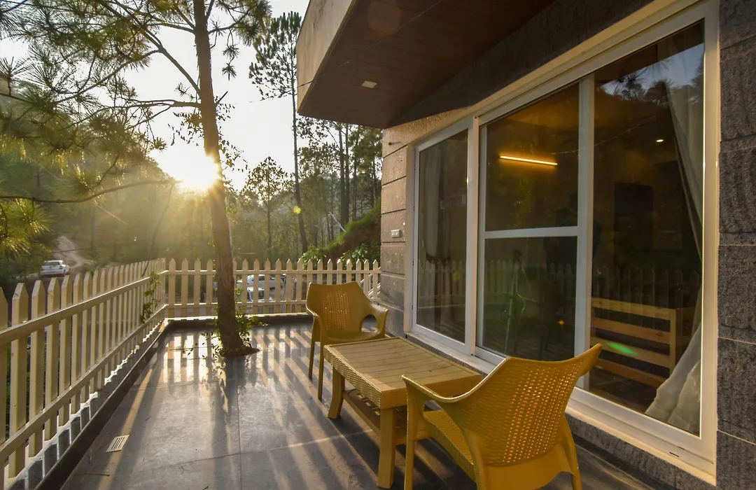 Jungle Lodge Resort & Spa-1