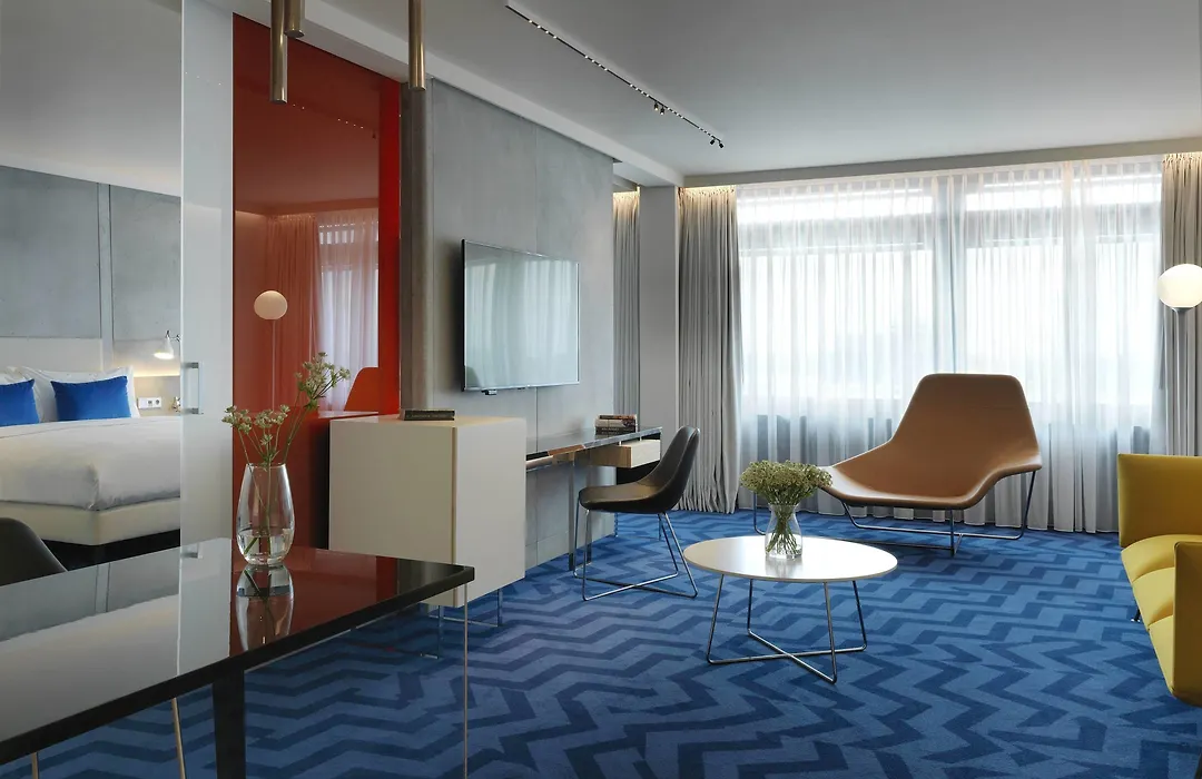 Renaissance Warsaw Airport Hotel-1