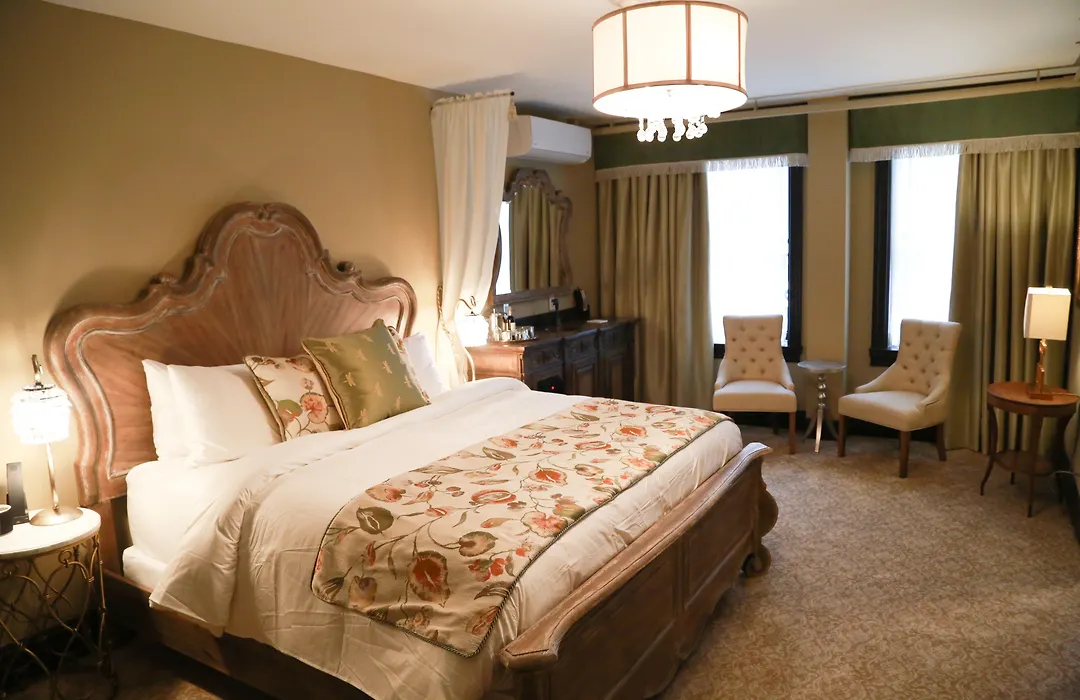 The Detroit Club-1