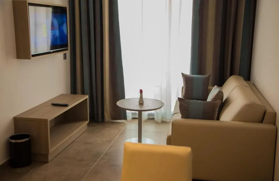 Az Hotels Zephyr-1
