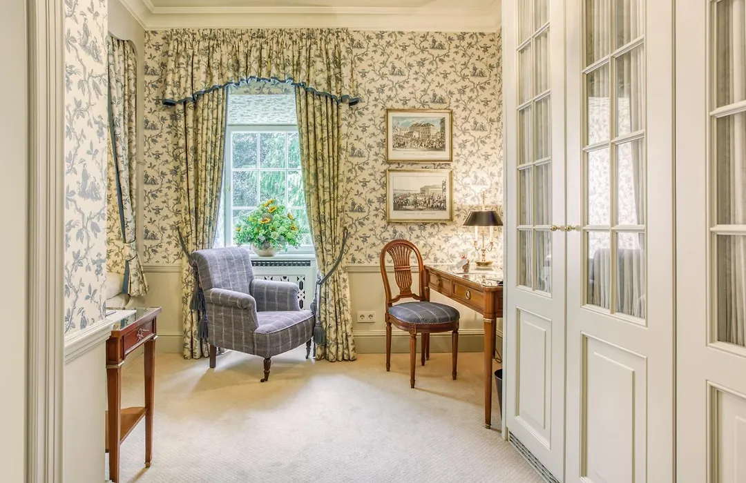 Wald & Schlosshotel Friedrichsruhe-1