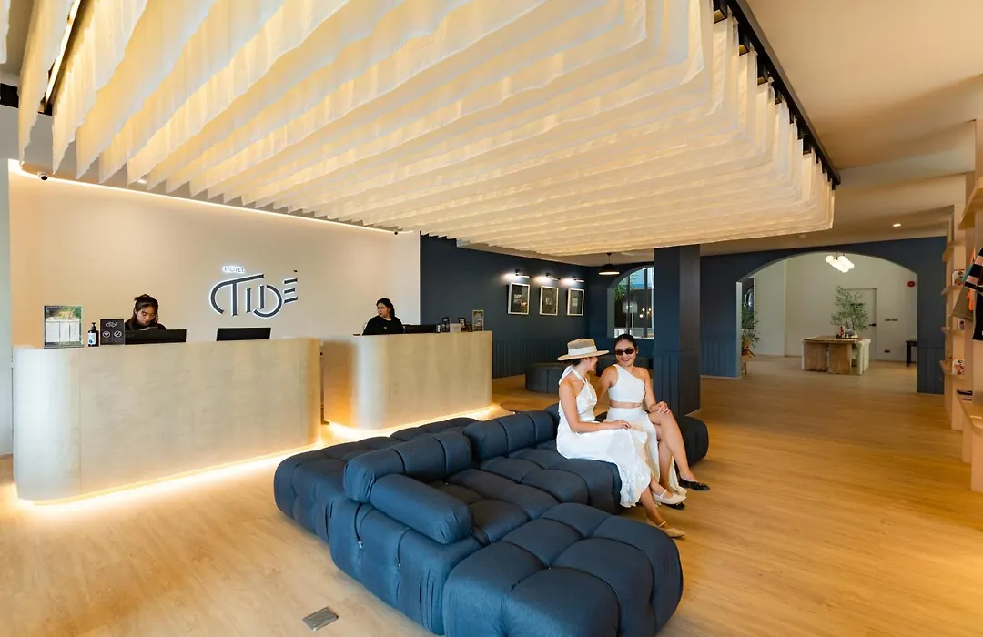 Hotel Tide Phuket Beachfront-1