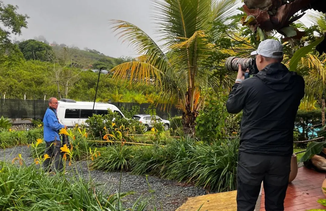 Natural Luxury Birding Lodge - Premium Birdwatching Near Cali-1