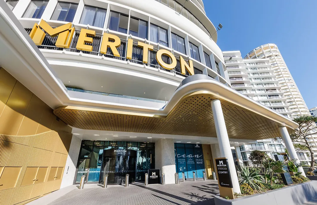 Meriton Suites Surfers Paradise-1