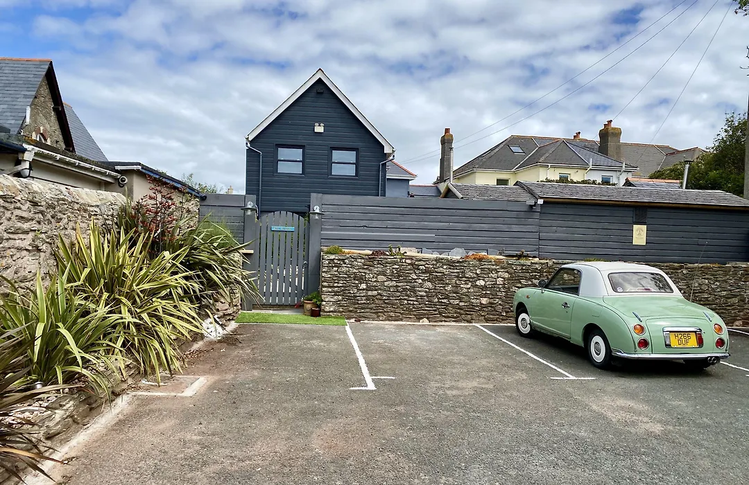 Brightham House - Exclusively For Adults-1