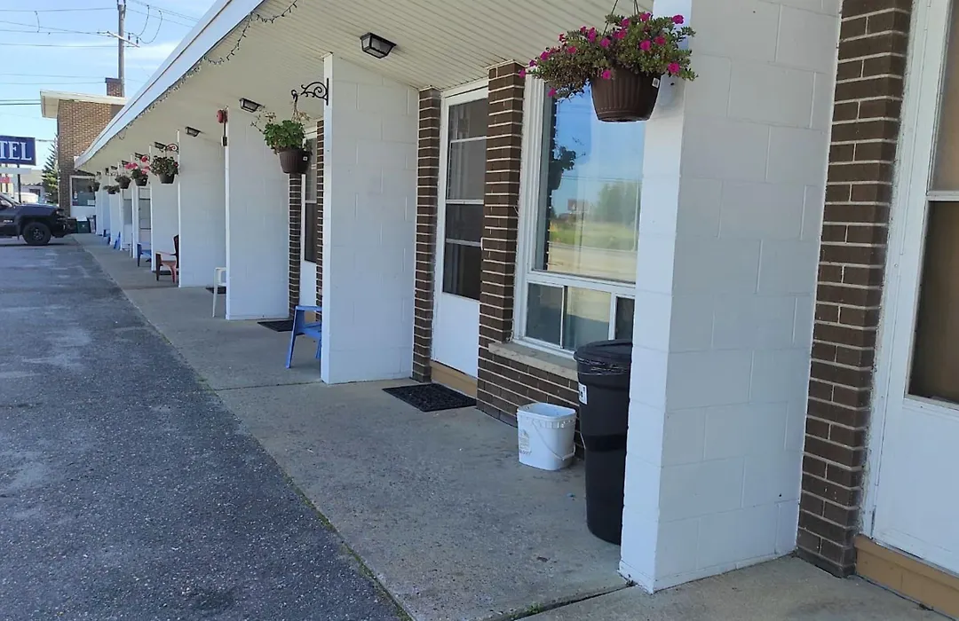 Regal Motel-1