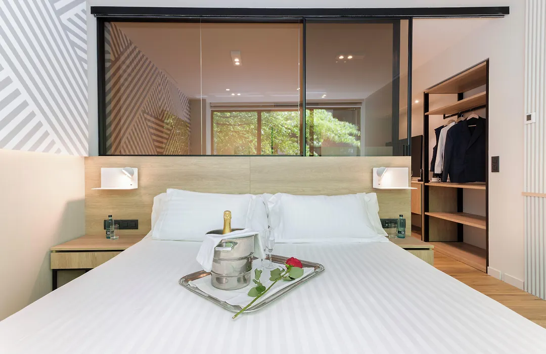 Suites Plaza Hotel & Wellness-1