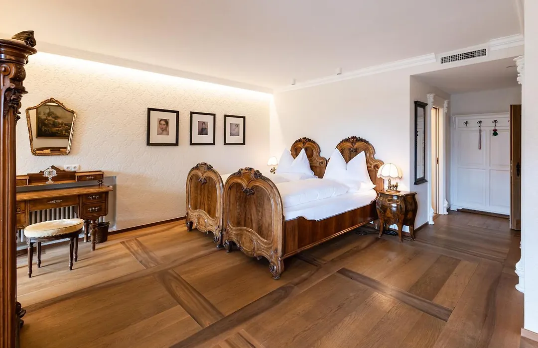 Relais & Chateaux Hotel Castel Fragsburg-1