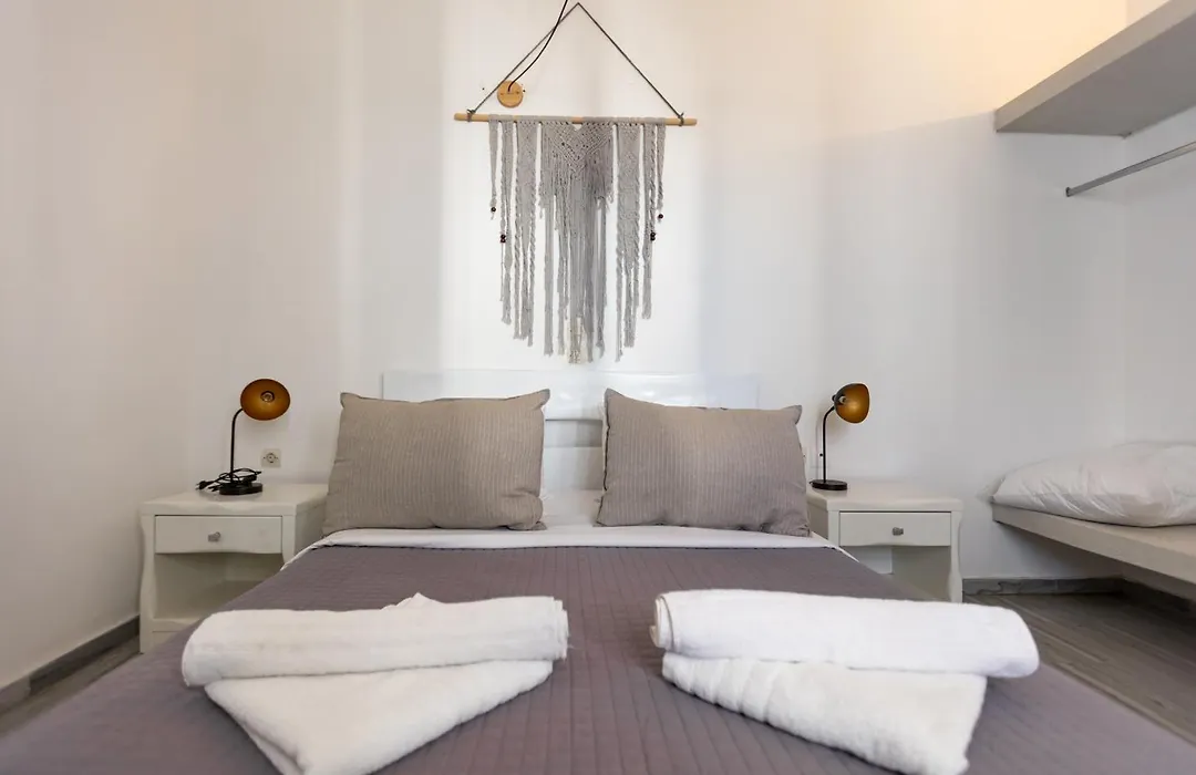 Phaos Santorini Suites-1