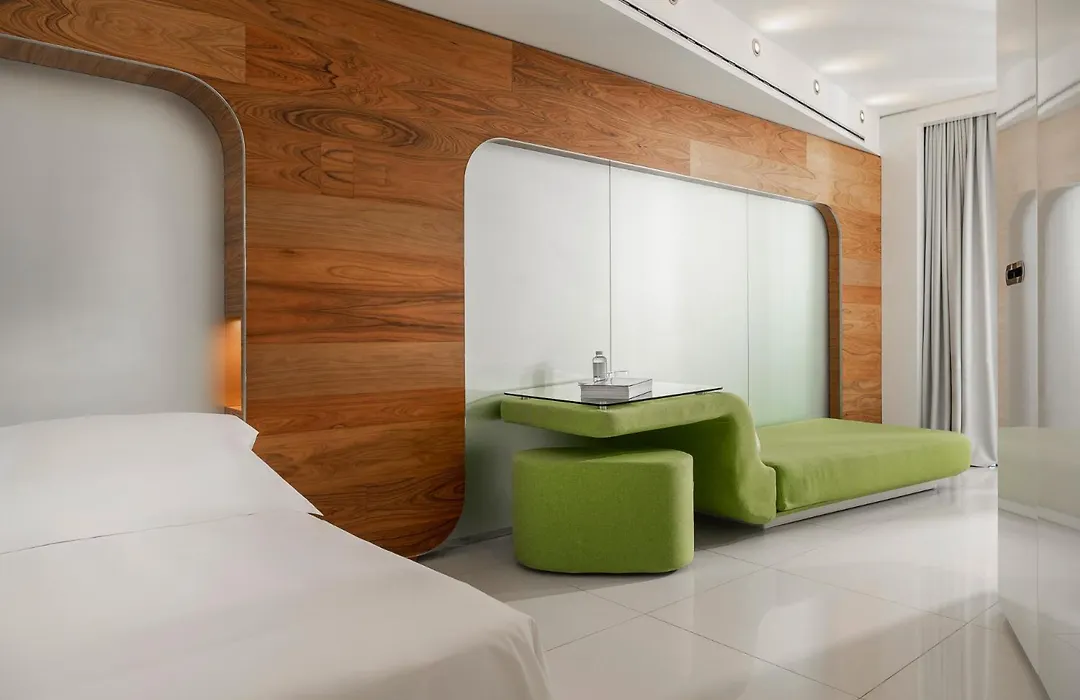 I-Suite Hotel-1