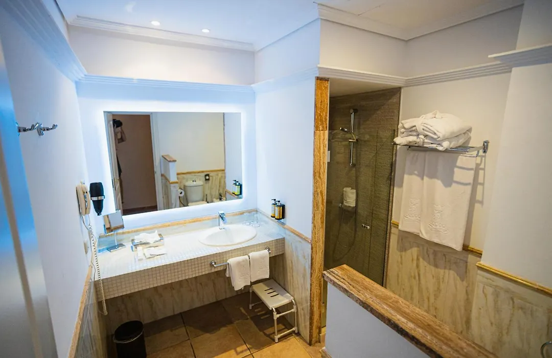 Lago Garden Hotel & Spa-1