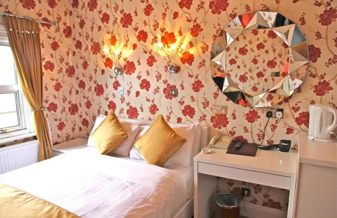 Crompton Guest House-1