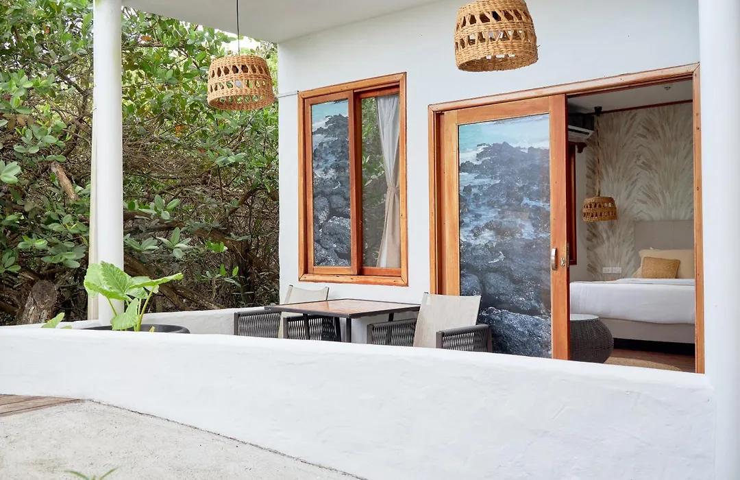 Blu Galapagos Sustainable Waterfront Lodge-1