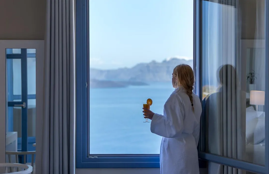 Acroterra Rosa Luxury Suites & Spa-1