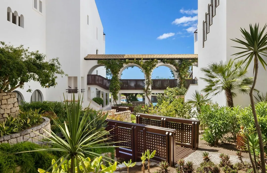 Pine Cliffs Ocean Suites, A Luxury Collection Resort & Spa, Algarve-1