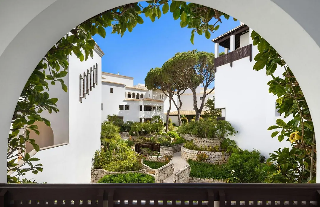 Pine Cliffs Ocean Suites, A Luxury Collection Resort & Spa, Algarve-1
